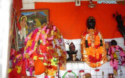 Baba Kamlahiya and Baba Balaknath arrived on the Dev Bhoomi of Himachal Pradesh from Jammu