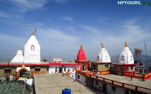 Naina Devi Temple is situated in Sarkidhar of Mandi distt of Himachal Pradesh.